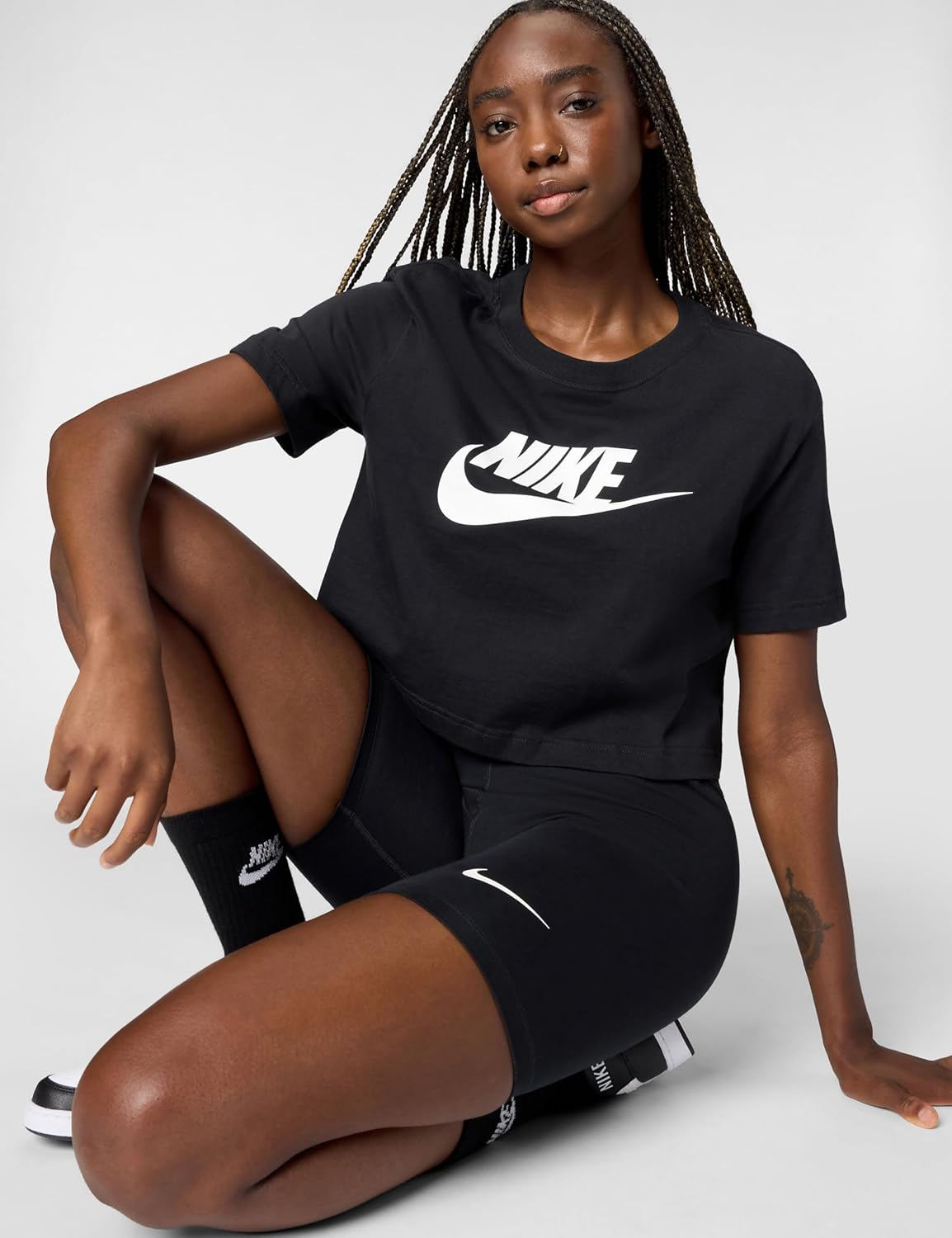 Nike Sportswear Essential T-Shirt Cropped Mulher Logótipo